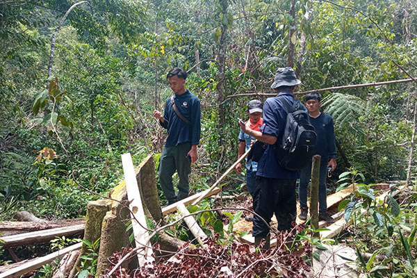 Joint Patrol in Huraba, East Angkola, Sumatra (April 28, 2021)